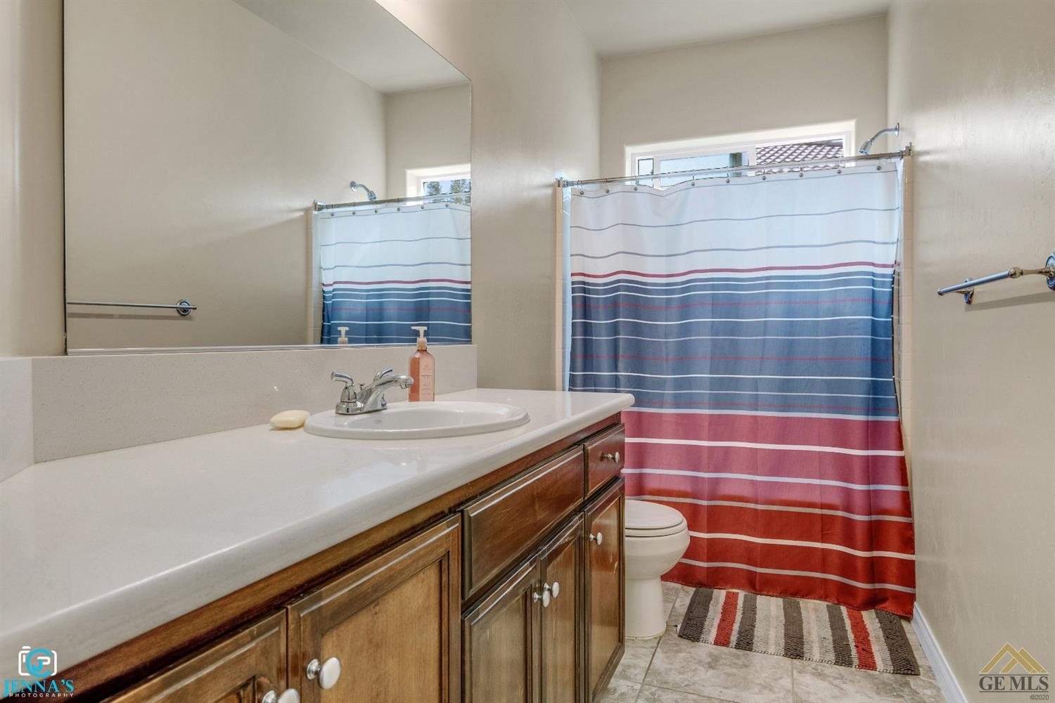 7707 Rhine Drive Bakersfield, CA 93313 - Photo 18 of 33