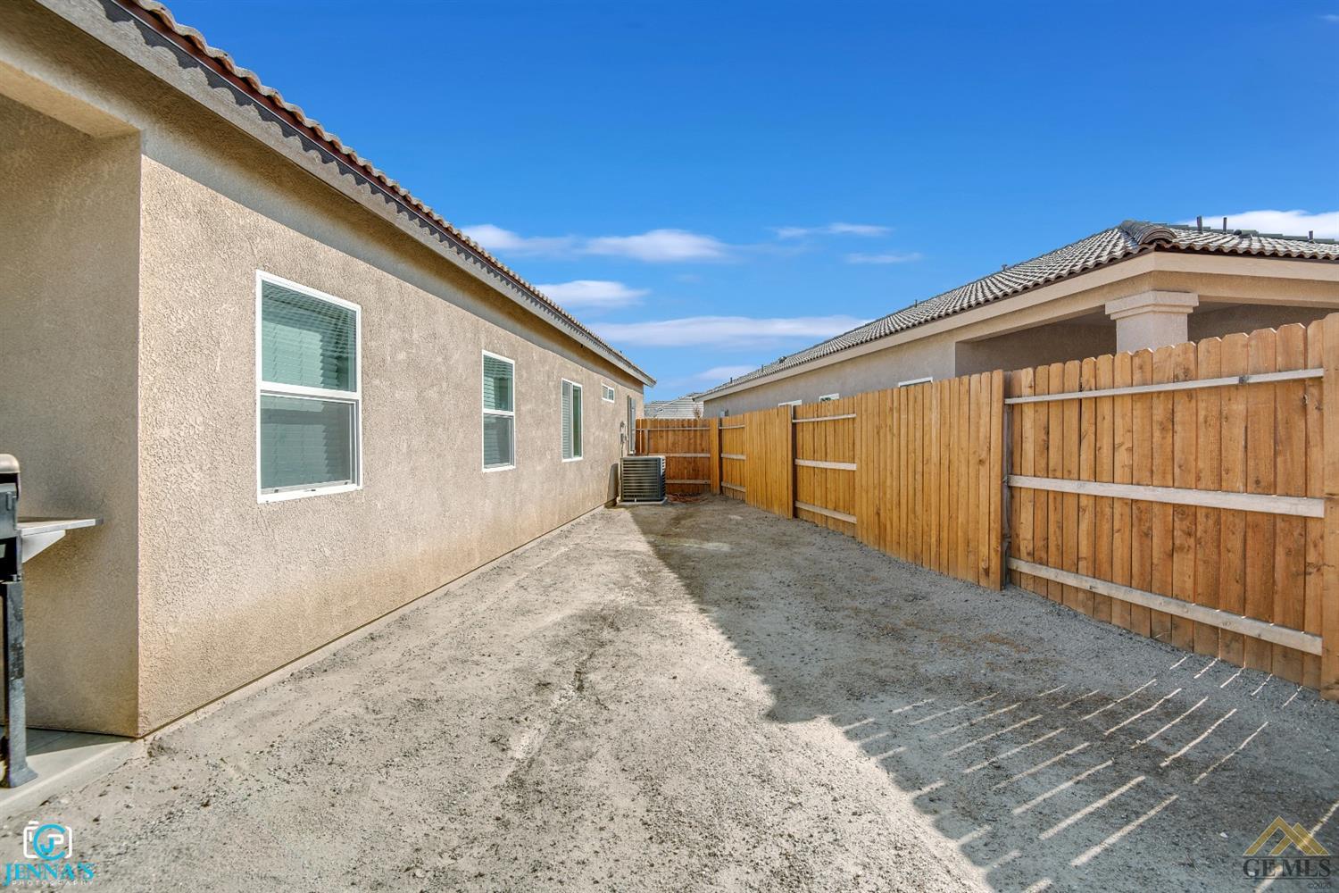 7707 Rhine Drive Bakersfield, CA 93313 - Photo 26 of 33