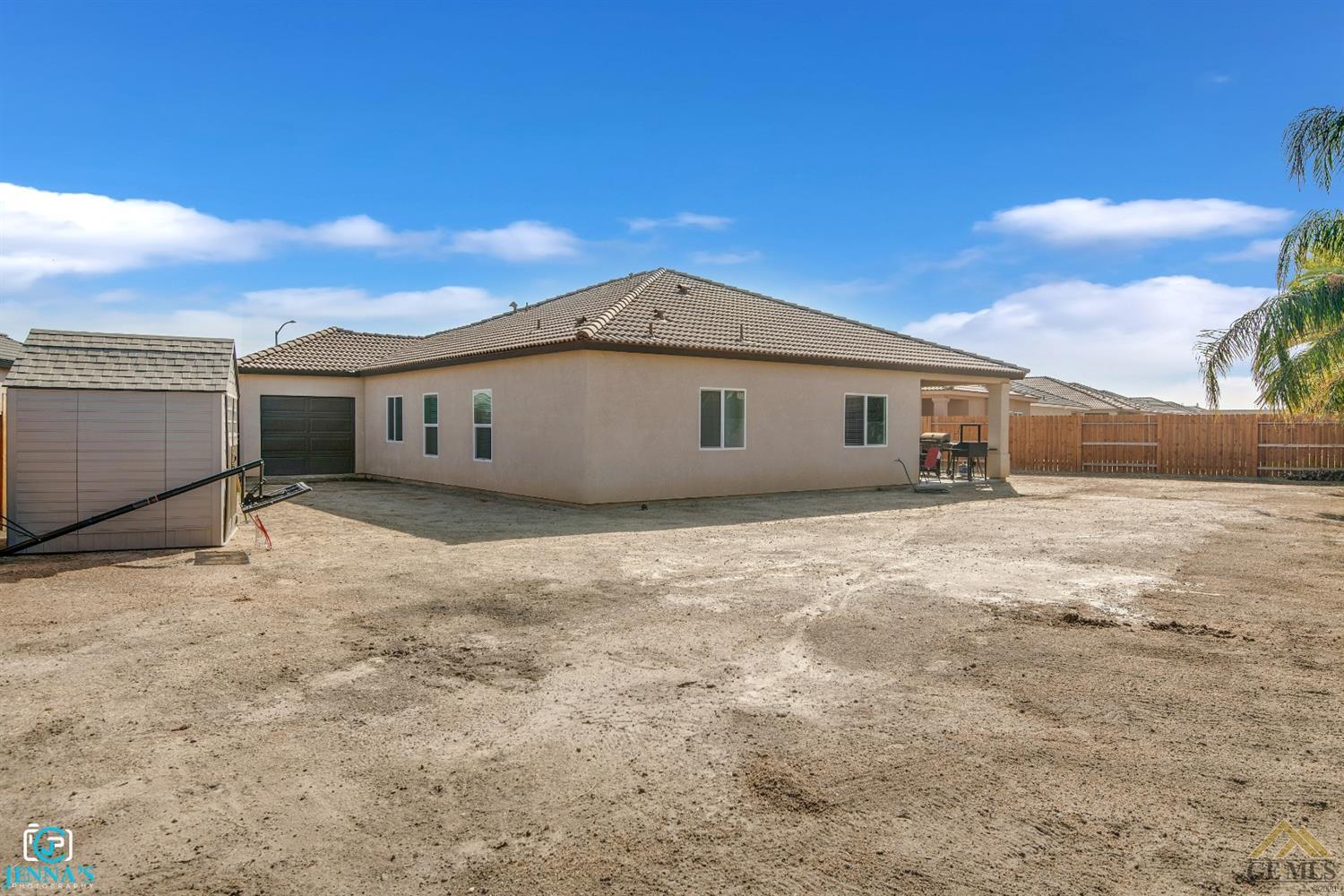 7707 Rhine Drive Bakersfield, CA 93313 - Photo 29 of 33