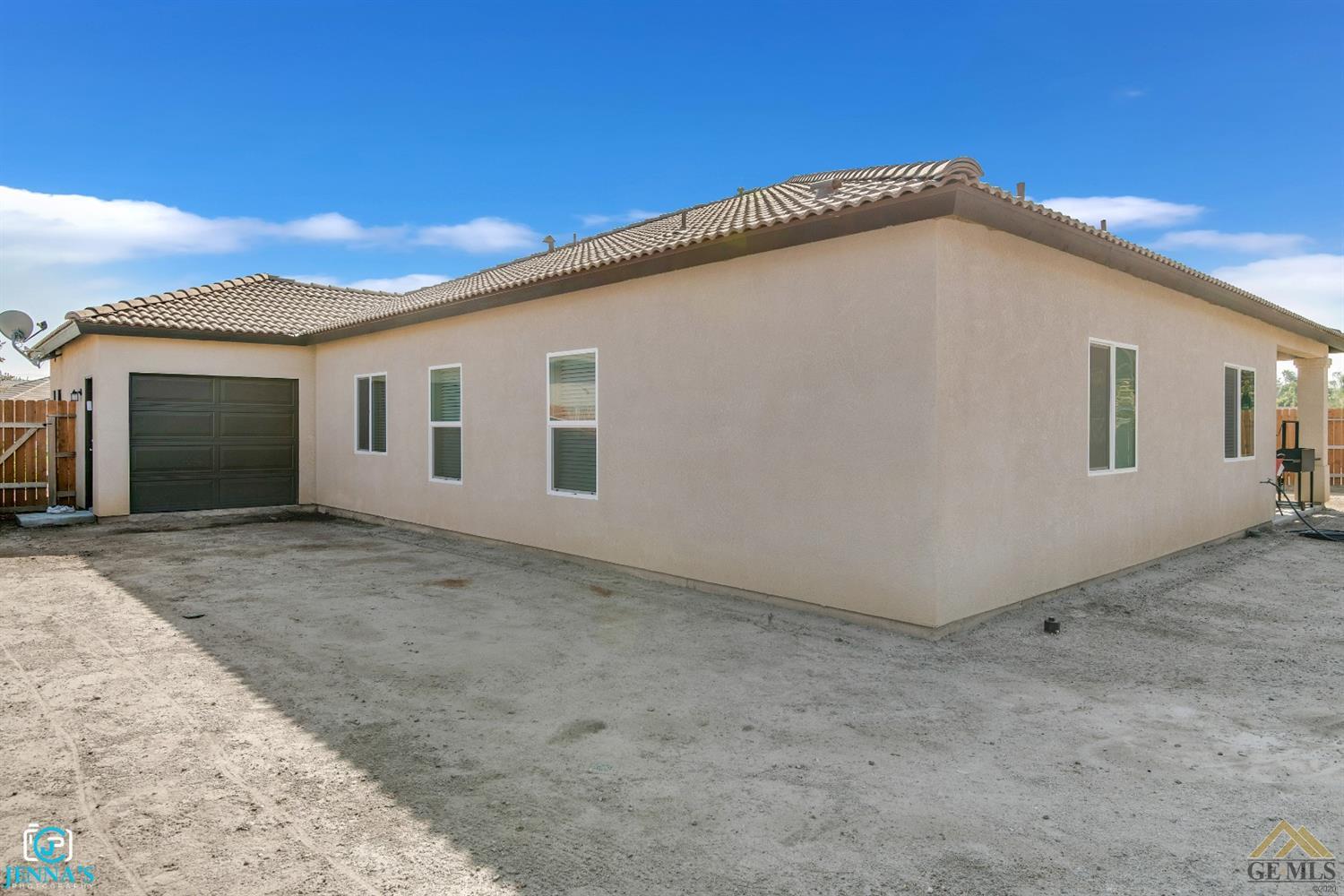 7707 Rhine Drive Bakersfield, CA 93313 - Photo 32 of 33