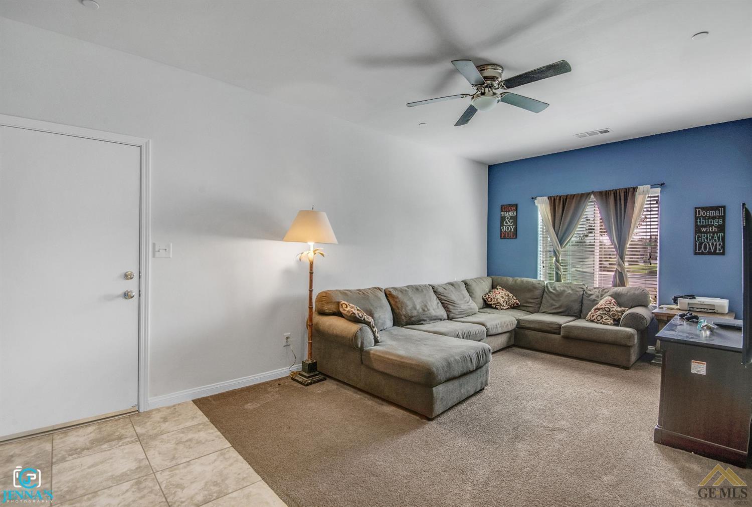 7707 Rhine Drive Bakersfield, CA 93313 - Photo 6 of 33