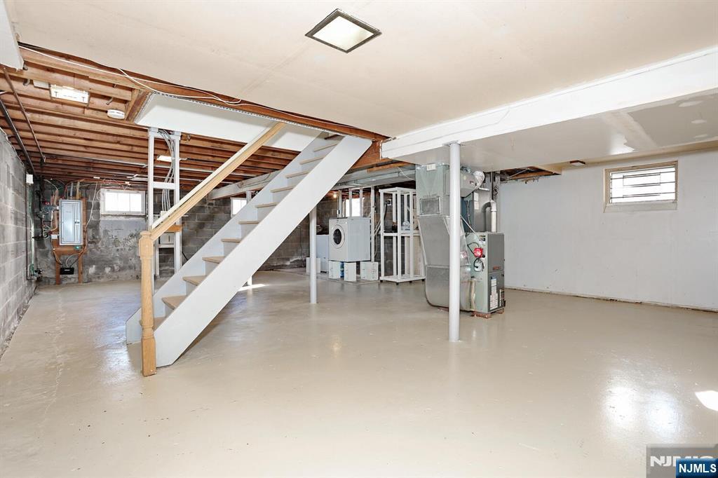 31 Madison Avenue Demarest, NJ 07627 - Photo 21 of 29 a view of entryway