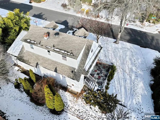 $878,000 | 31 Madison Avenue, Demarest, NJ 07627