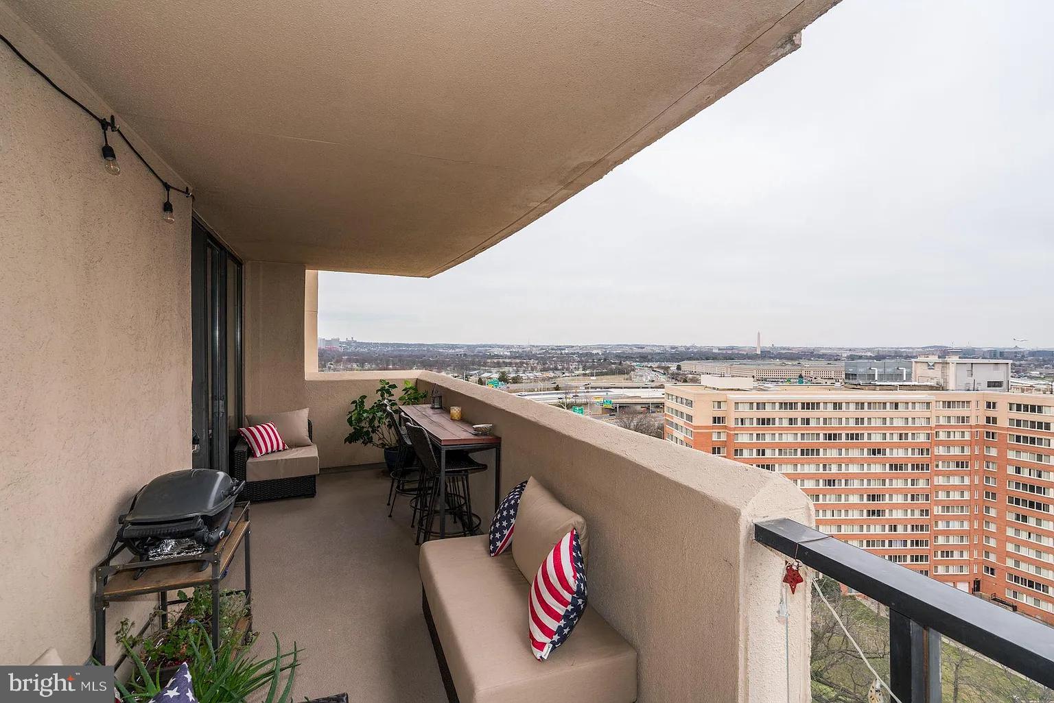 1101 South Arlington Ridge Road, Unit 913 Arlington, VA 22202 - Photo 25 of 39