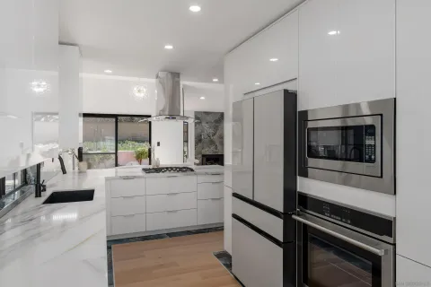 $1,399,000 | 3510 Voyager Circle, San Diego, CA 92130