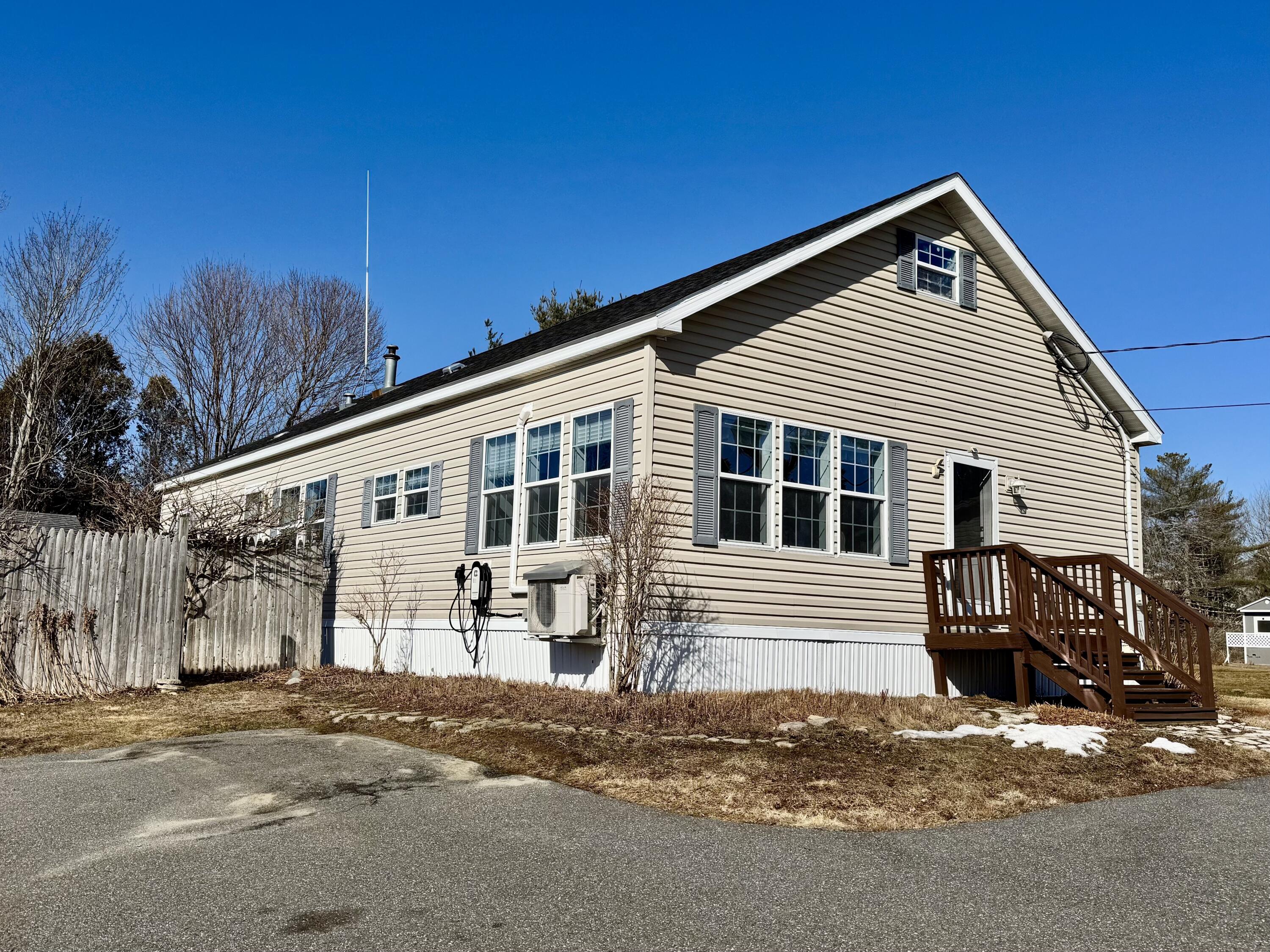 18 Mortland Road Searsport, ME 04974 - Photo 2 of 35 IMG_6796