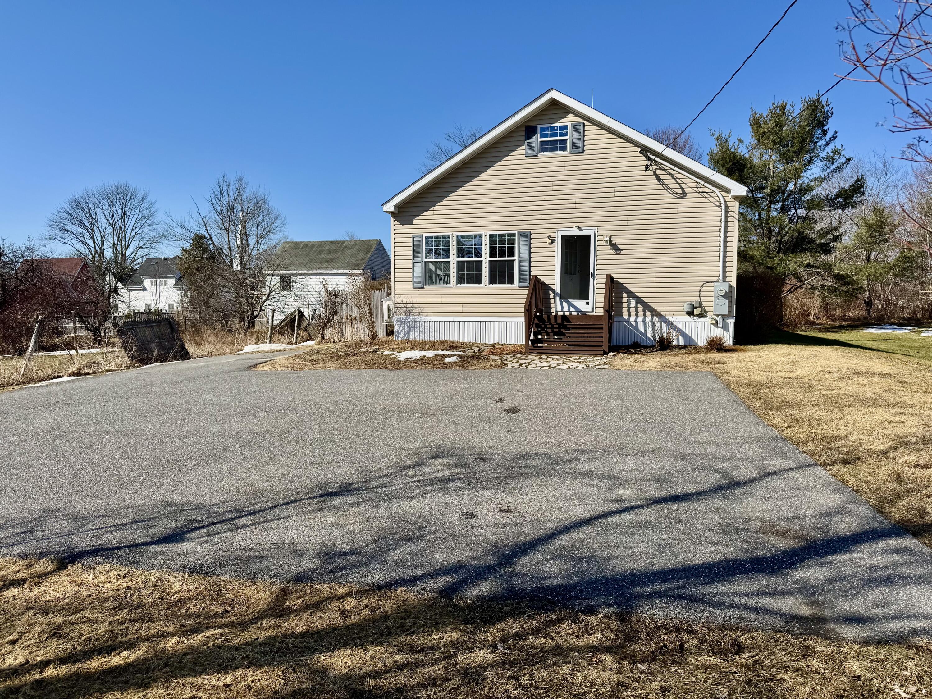 18 Mortland Road Searsport, ME 04974 - Photo 5 of 35 IMG_6801