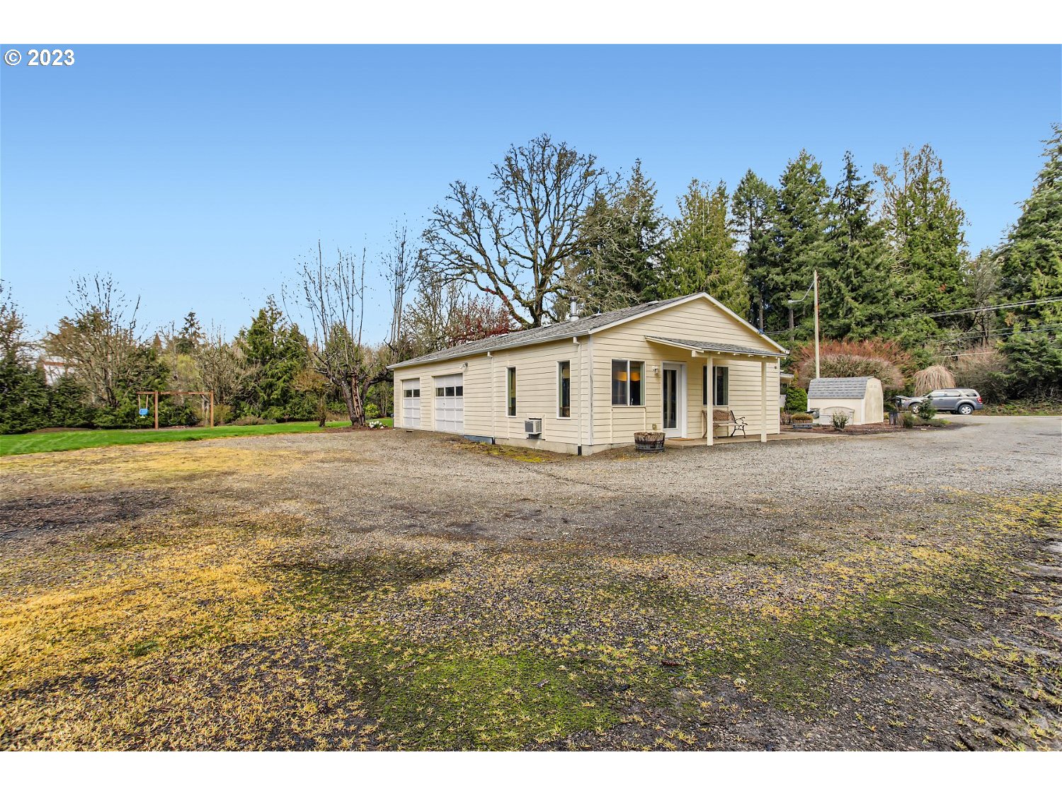 5585 Southwest River Road Hillsboro, OR 97123 - Photo 27 of 29 a utility house with yard