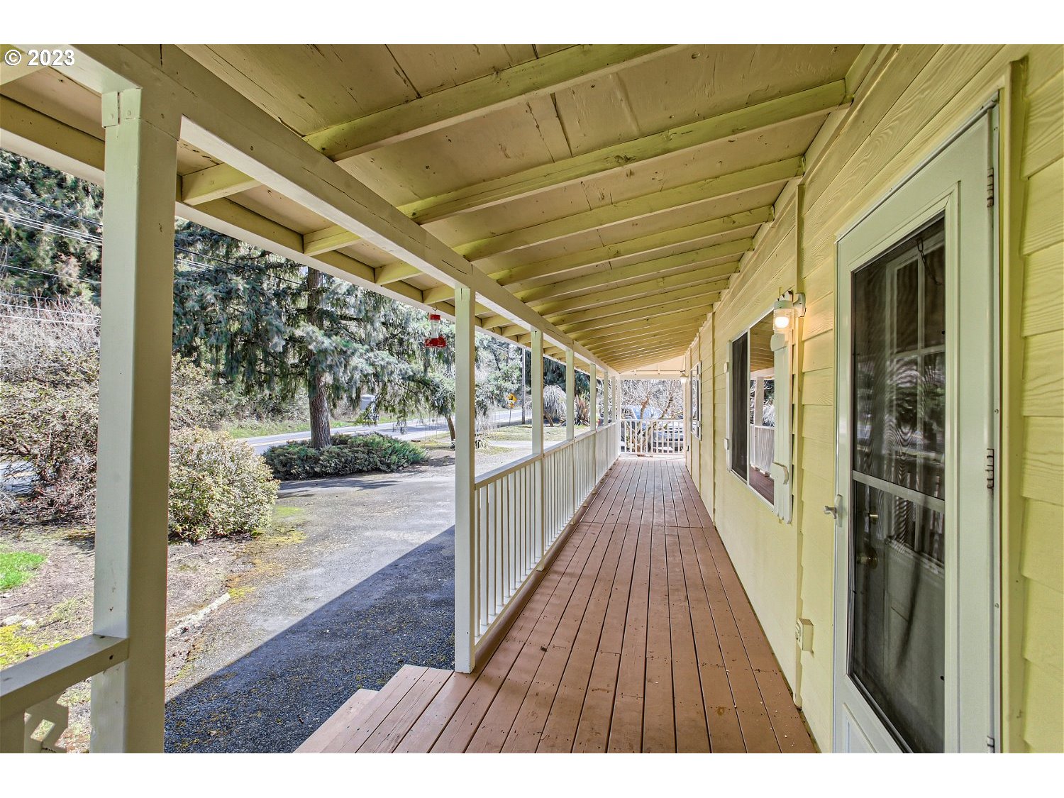 5585 Southwest River Road Hillsboro, OR 97123 - Photo 5 of 29 a view of a porch