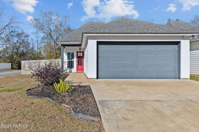 $240,000 | 134 Twin Meadow Lane, Lafayette, LA 70508