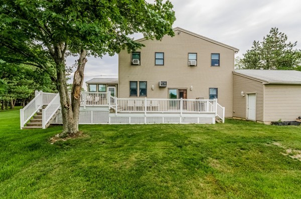 82 Town Farm Road Ipswich, MA 01938 - Photo 3 of 25 Gallery Image 3