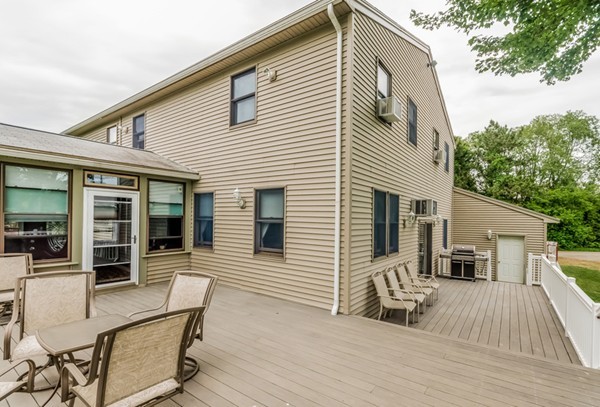 82 Town Farm Road Ipswich, MA 01938 - Photo 4 of 25 Gallery Image 4