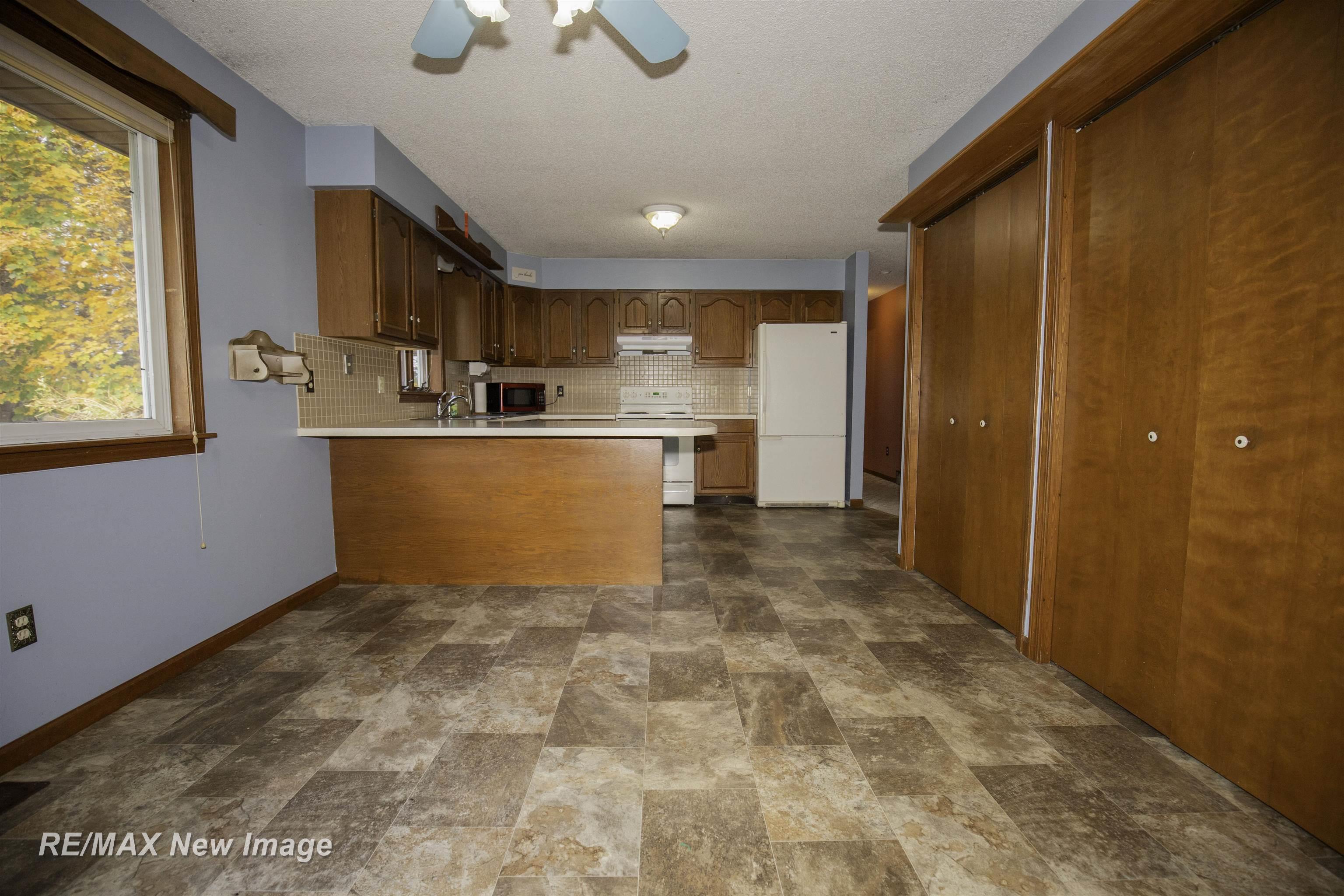15902 South Hemlock Road Oakley, MI 48649 - Photo 12 of 29 50126481-11.JPG