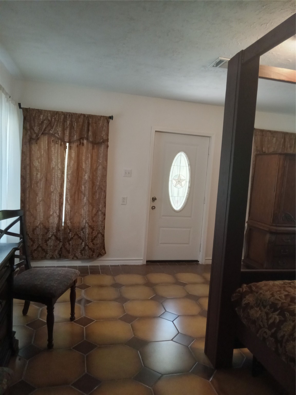 15910 Hartman Road Magnolia, TX 77355 - Photo 19 of 25 a view of a livingroom with furniture and window