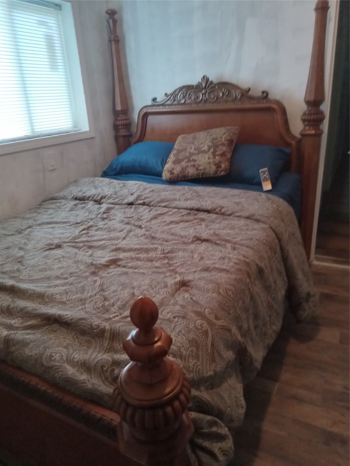 15910 Hartman Road Magnolia, TX 77355 - Photo 8 of 25 a bedroom with a bed and window