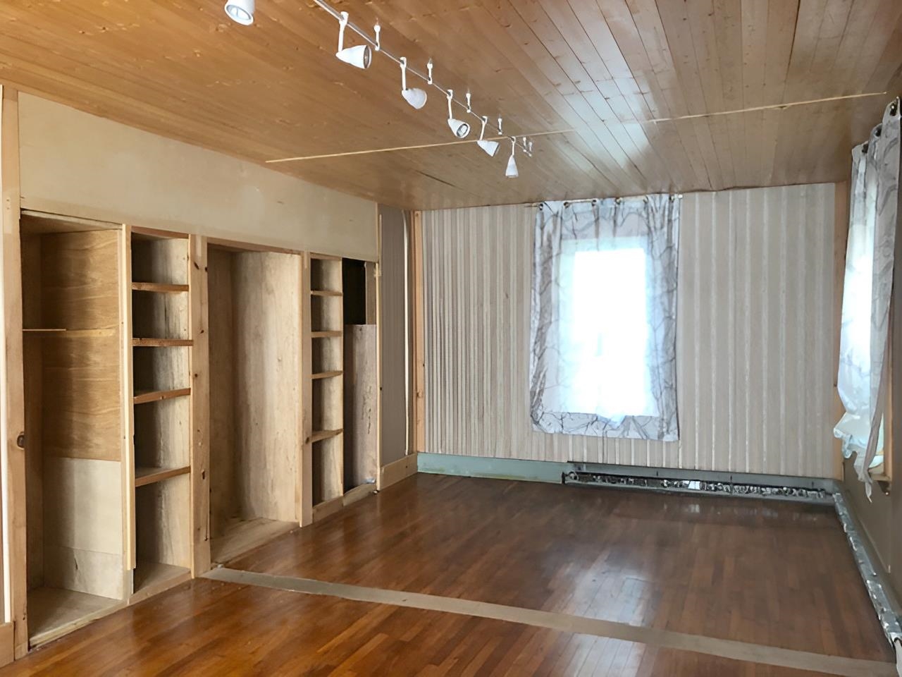 9 Charles Street Rutland, VT 05701 - Photo 5 of 10