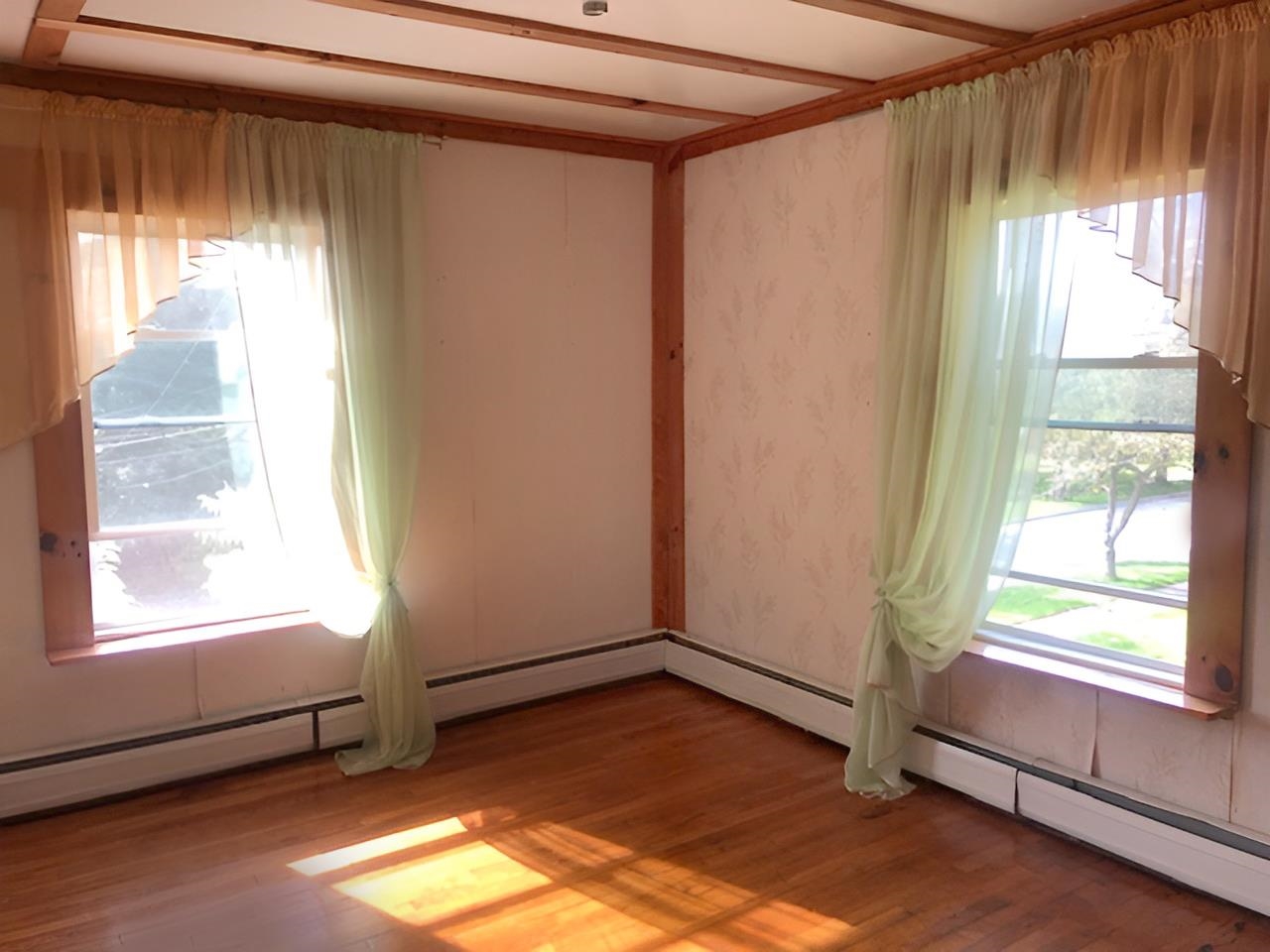 9 Charles Street Rutland, VT 05701 - Photo 7 of 10