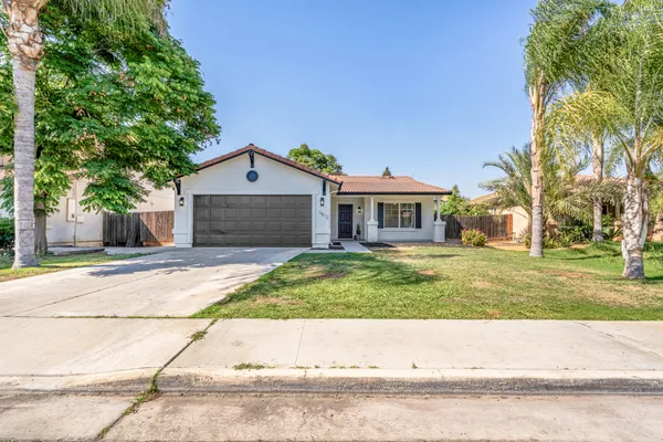 $379,900 | 1912 Santa Maria Avenue, Porterville, CA 93257