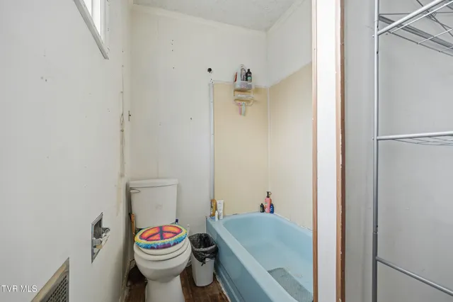 $79,995 | 124 Clinchco Main Street, Clinchco, VA 24226