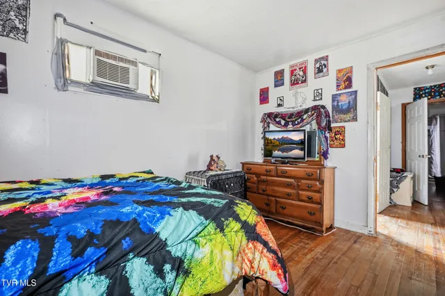 $79,995 | 124 Clinchco Main Street, Clinchco, VA 24226