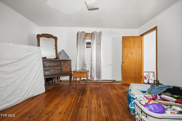 $75,000 | 124 Clinchco Main Street, Clinchco, VA 24226