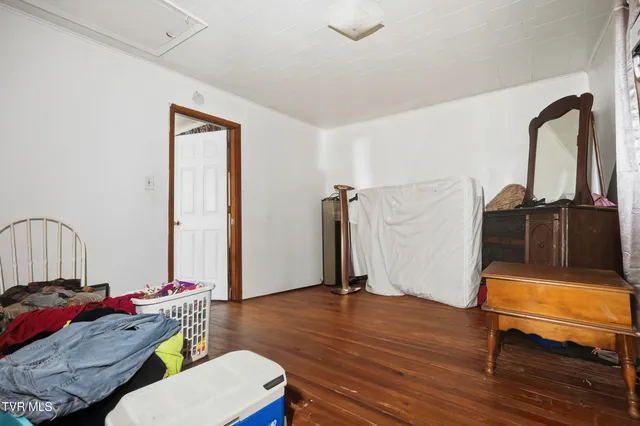 $79,995 | 124 Clinchco Main Street, Clinchco, VA 24226