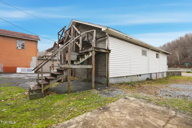 $79,995 | 124 Clinchco Main Street, Clinchco, VA 24226