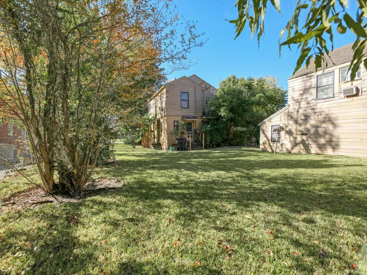 2001 Binz Street Houston, TX 77004 - Photo 17 of 19