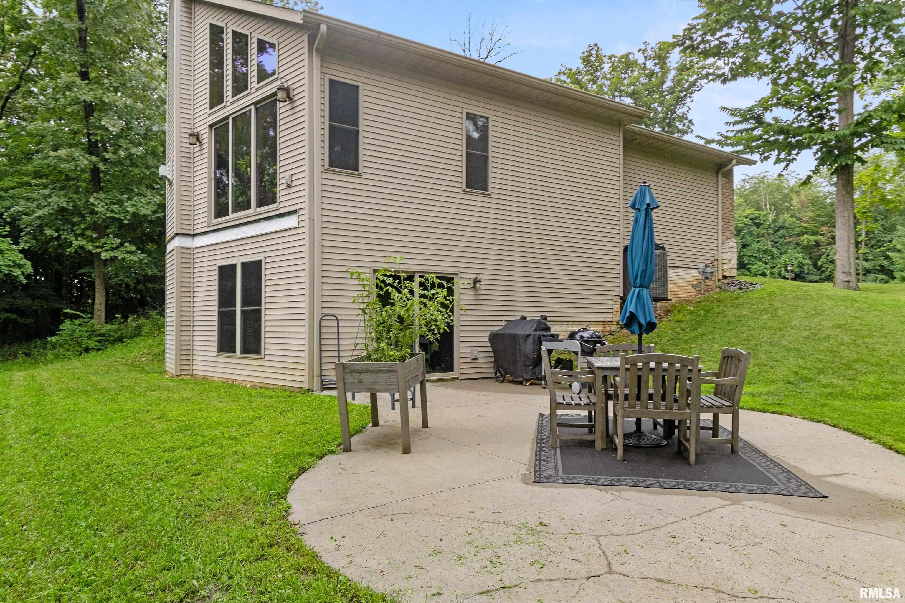 187 East Alconbury Road Metamora, IL 61548 - Photo 3 of 49 Gallery Image 3