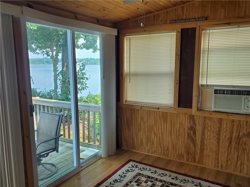 95 Mohawk Street Coventry, RI 02816 - Photo 23 of 42