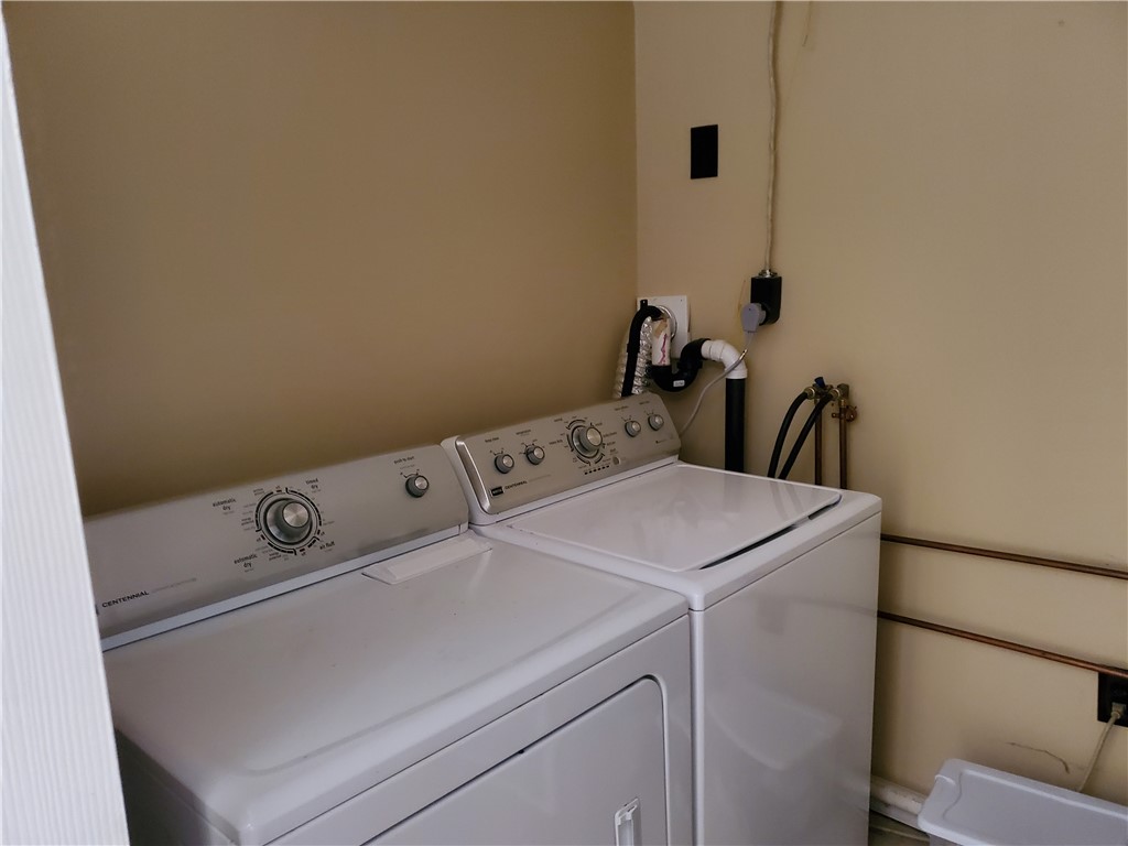 95 Mohawk Street Coventry, RI 02816 - Photo 40 of 42