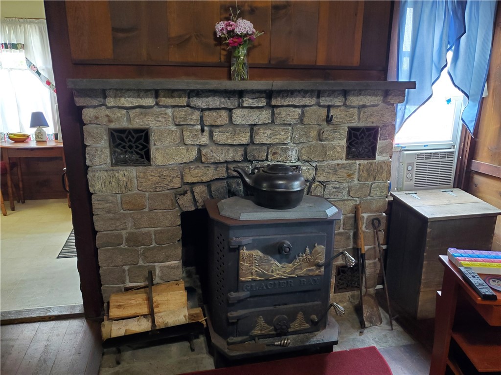 95 Mohawk Street Coventry, RI 02816 - Photo 7 of 42