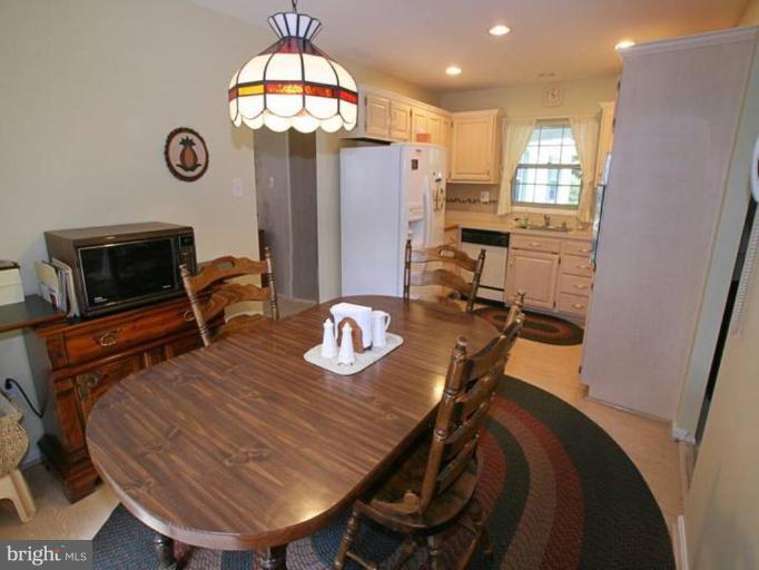 1798 Roxboro Place Crofton, MD 21114 - Photo 7 of 16 Kitchen #2