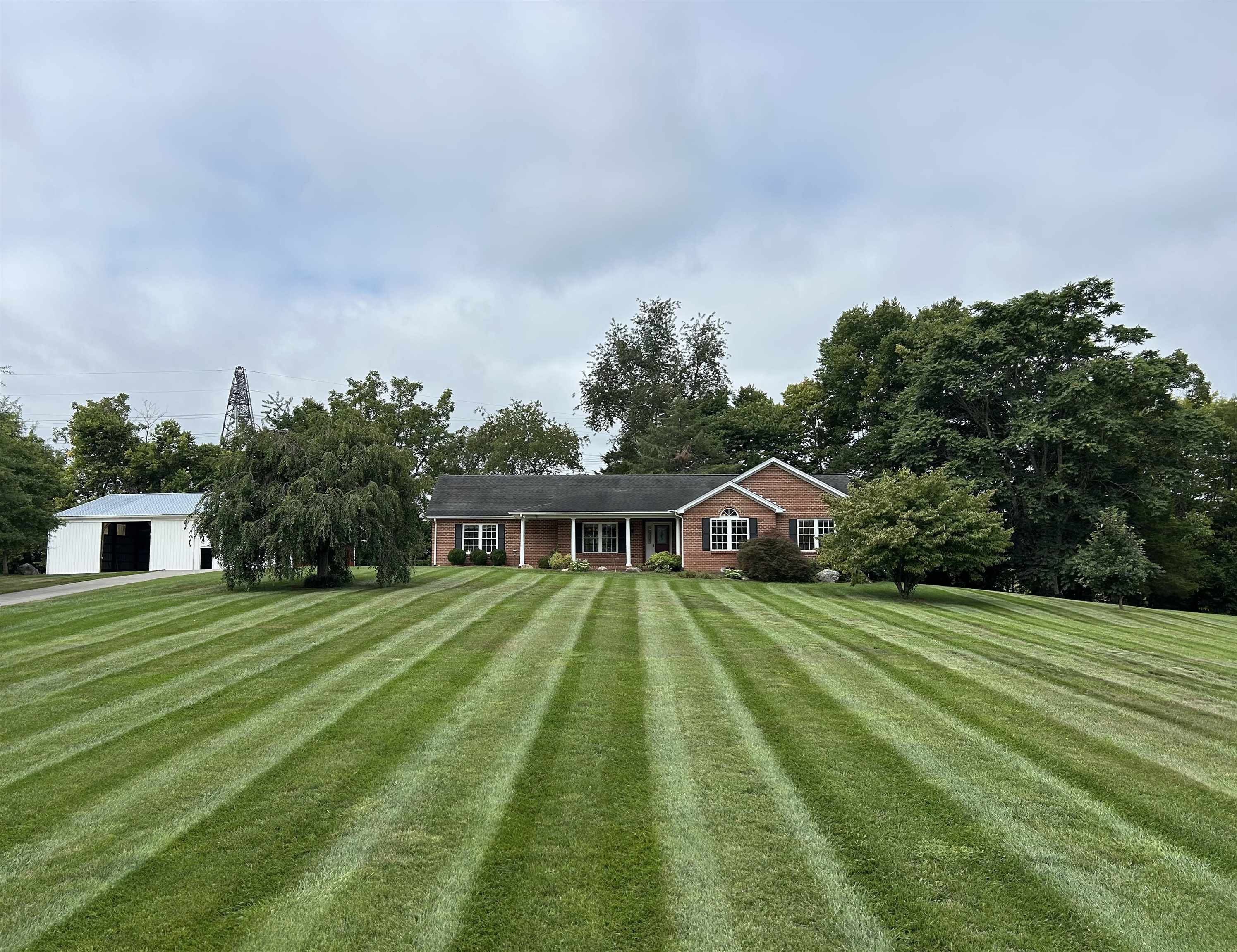 539 Oak Grove Church Road Waynesboro, VA 22980 - Photo 6 of 29 a front view of a house with a yard