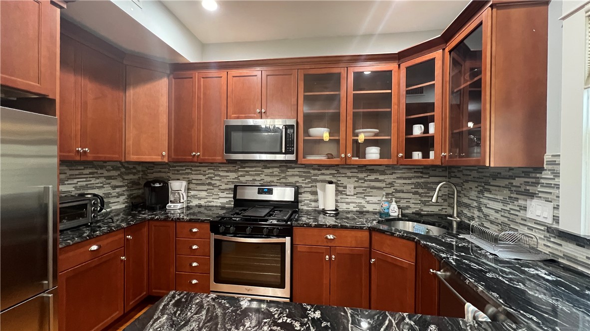 76 Pitman Street, Unit 1 Providence, RI 02906 - Photo 12 of 21