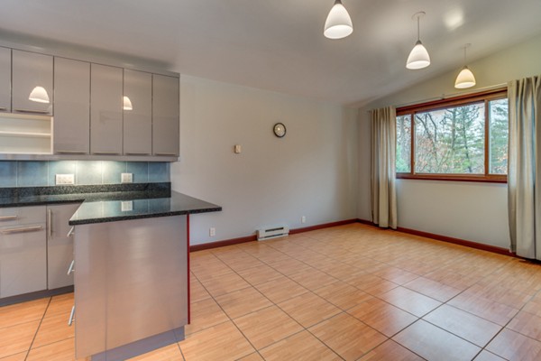 106 East Border Road Malden, MA 02148 - Photo 16 of 30 Gallery Image 16
