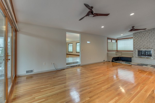 106 East Border Road Malden, MA 02148 - Photo 18 of 30 Gallery Image 18