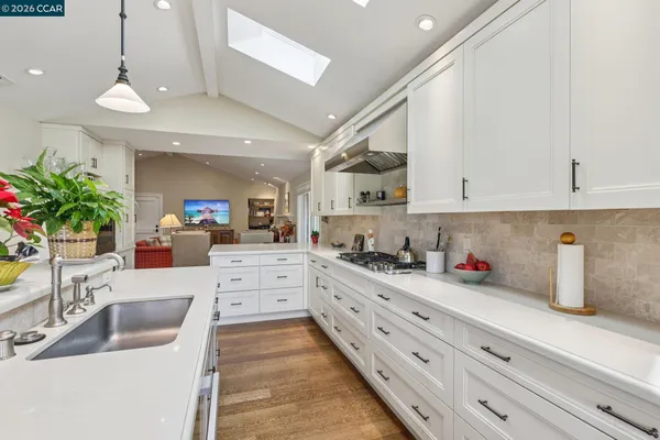 $3,000,000 | 769 Augusta Drive, Moraga, CA 94556