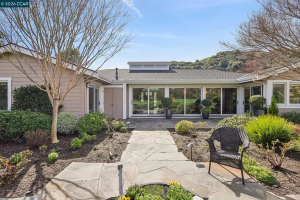 $3,000,000 | 769 Augusta Drive, Moraga, CA 94556