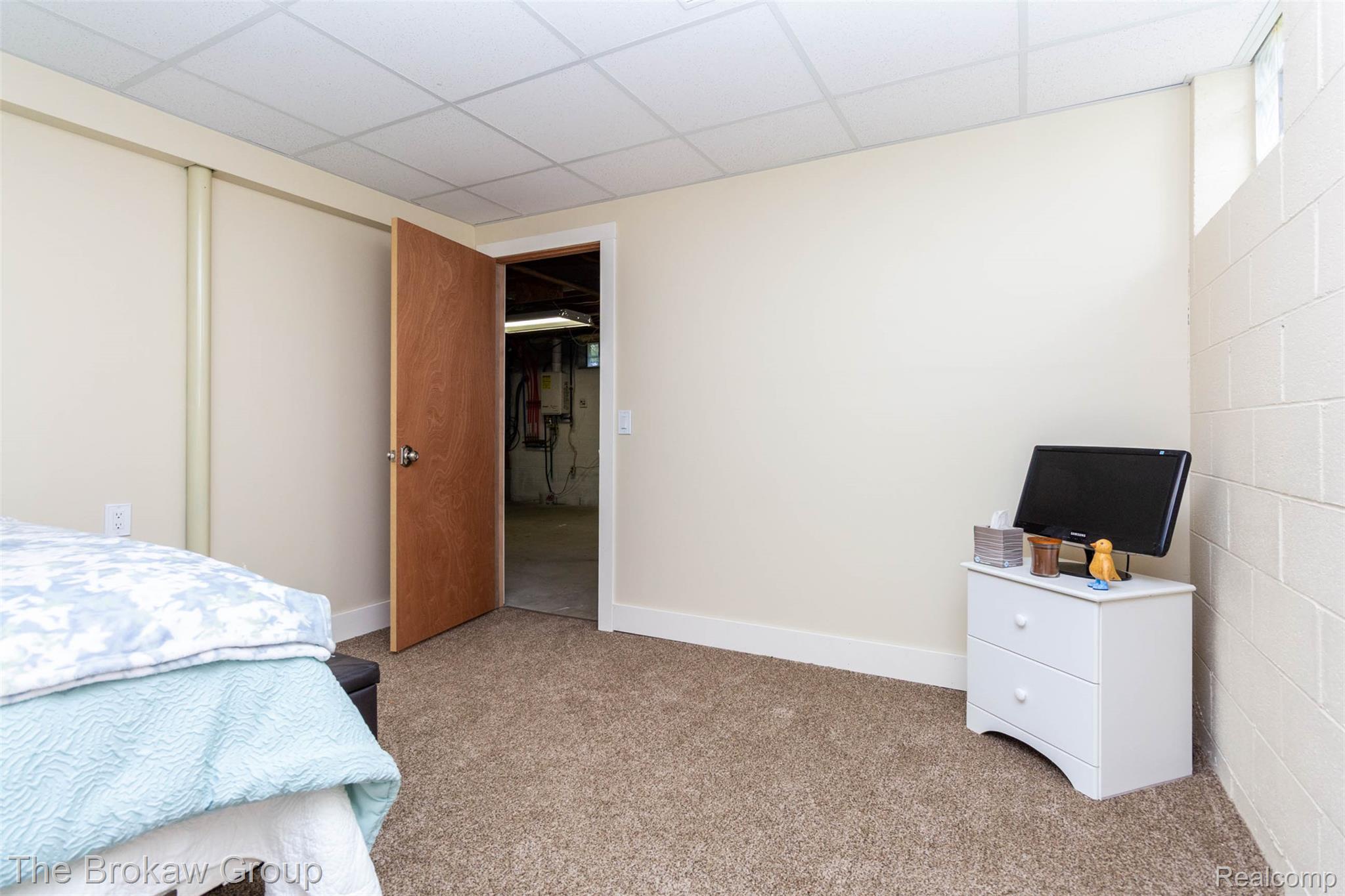 4005 Howland Road Almont, MI 48003 - Photo 34 of 68 interior (37).jpg