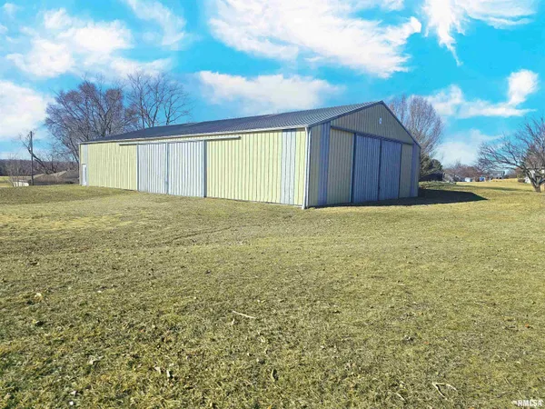 $159,500 | 1206 Spring Bay Road, East Peoria, IL 61611