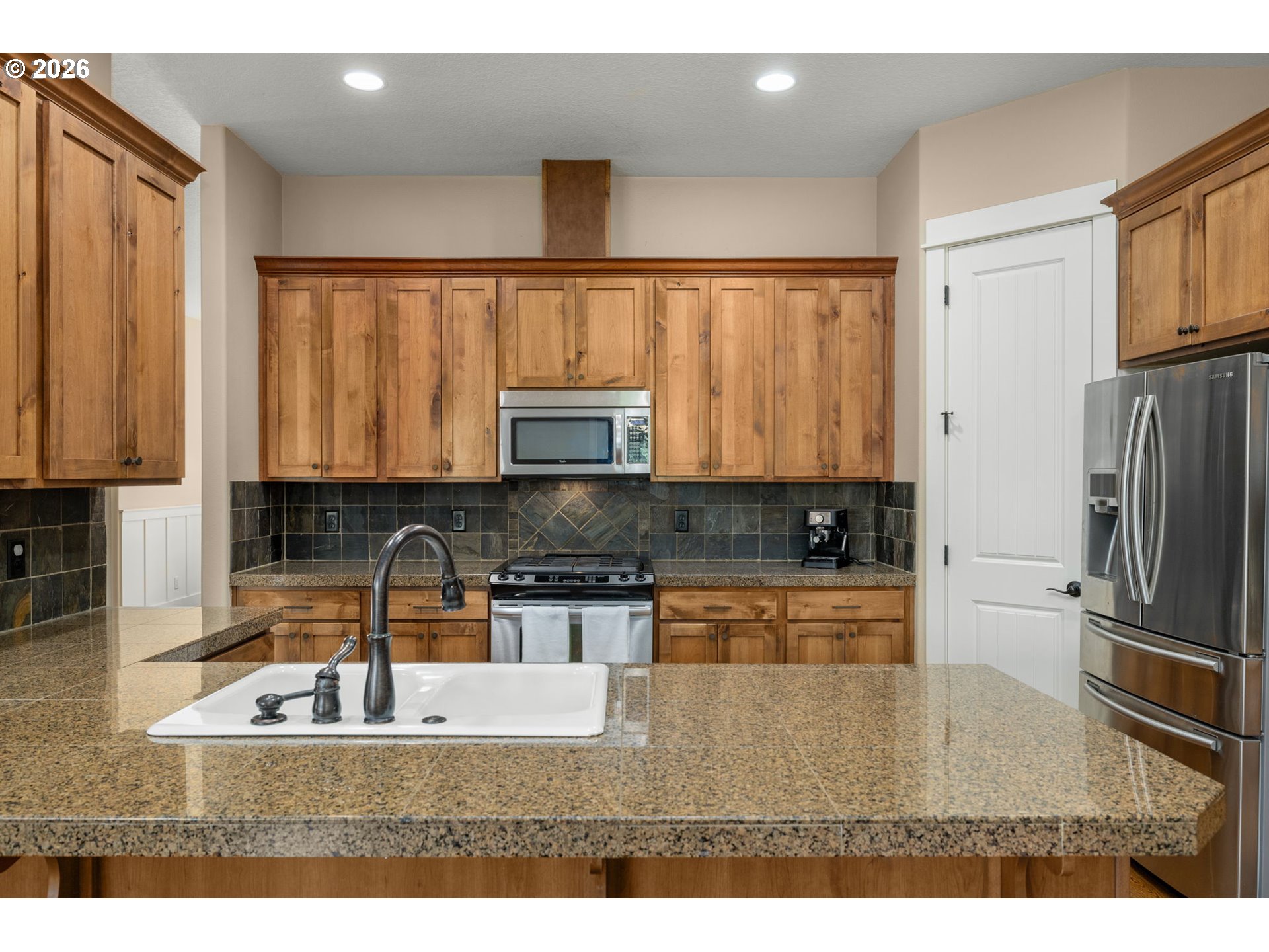 14746 Southwest 148th Terrace Tigard, OR 97224 - Photo 17 of 48