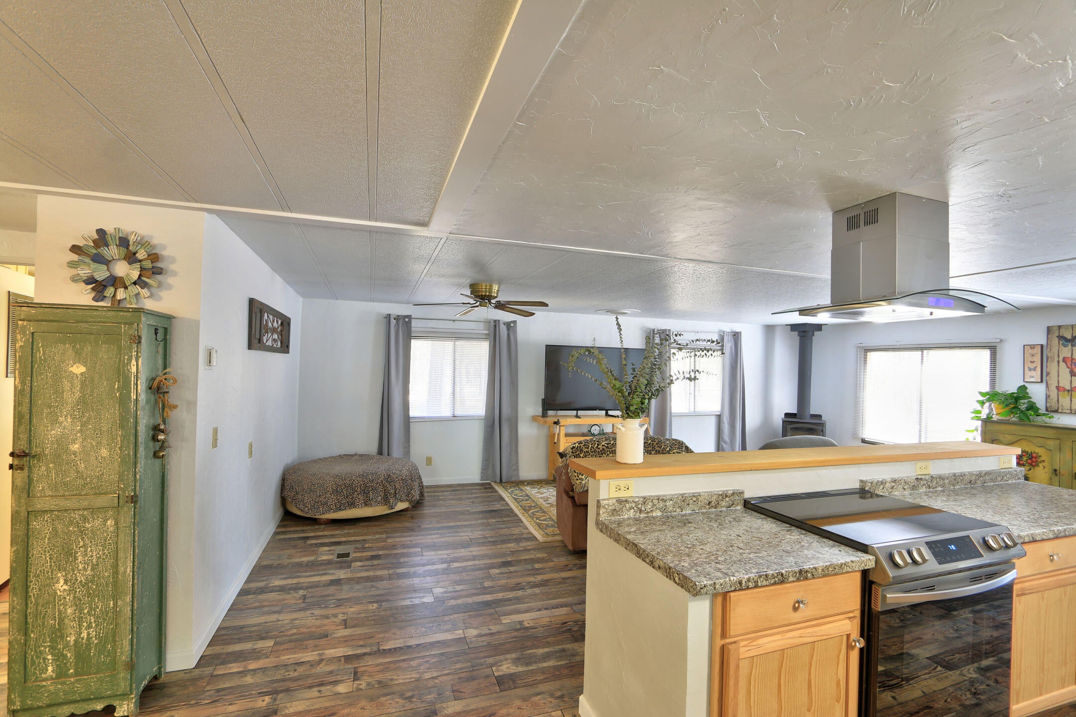 14815 Springwood Road La Pine, OR 97739 - Photo 20 of 32 IMG_1937_38_39_40_41_42_43