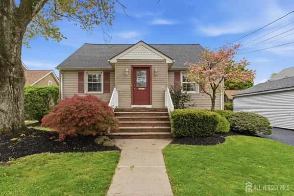 $599,000 | 2 Oakwood Place, North Brunswick, NJ 08902