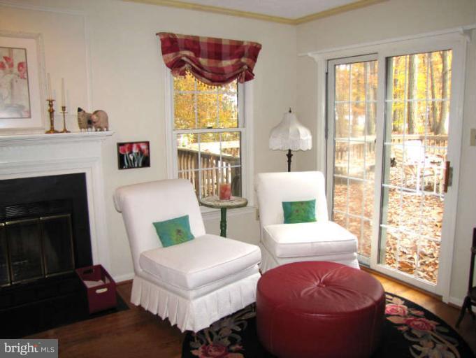 4840 Old Bartholows Road Mount Airy, MD 21771 - Photo 11 of 28 Family Room