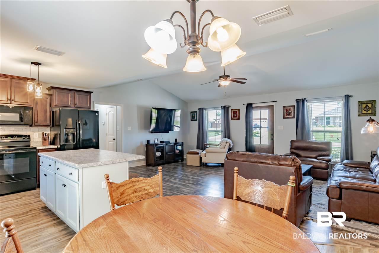 18307 Outlook Drive Loxley, AL 36551 - Photo 12 of 30
