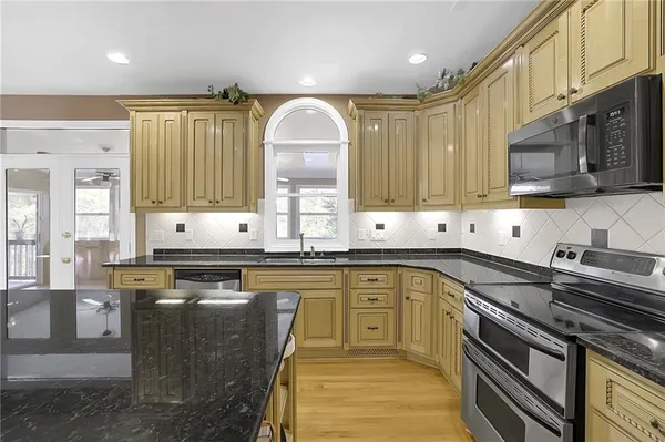 $1,095,000 | 1340 Eryn Circle, Suwanee, GA 30024