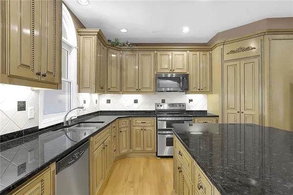 $1,095,000 | 1340 Eryn Circle, Suwanee, GA 30024