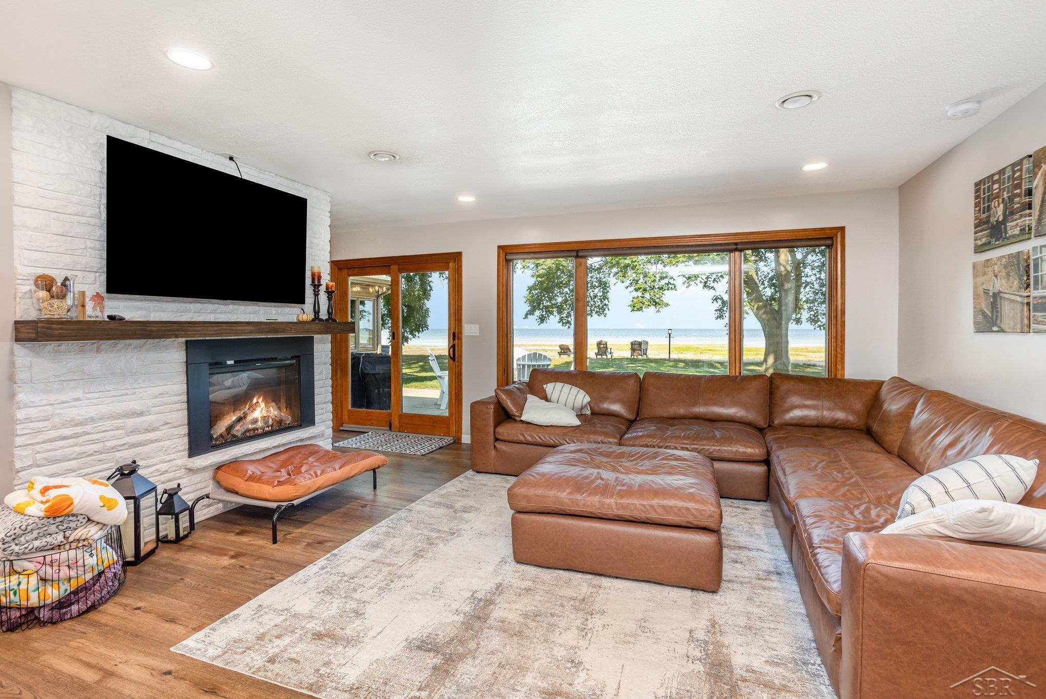 44 North Linwood Beach Road Linwood, MI 48634 - Photo 4 of 45