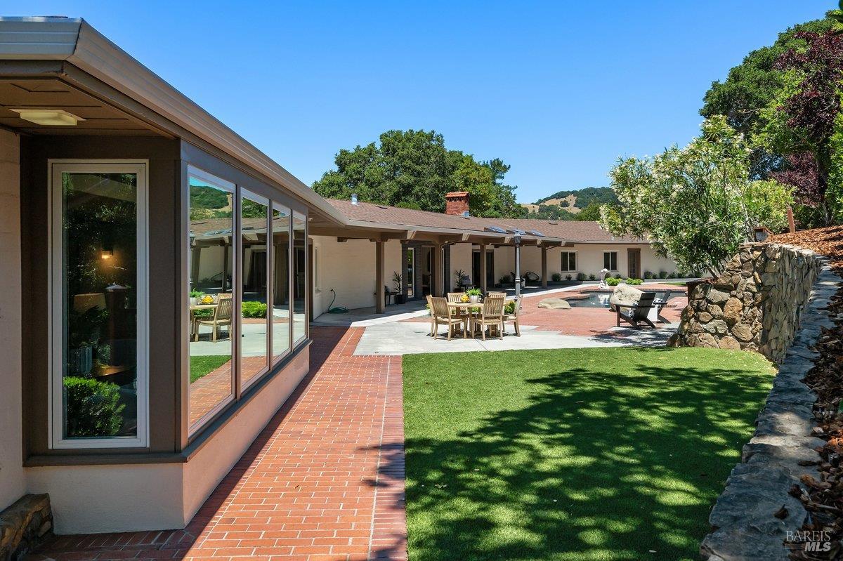 111 Deer Hollow Road San Anselmo, CA 94960 - Photo 4 of 70